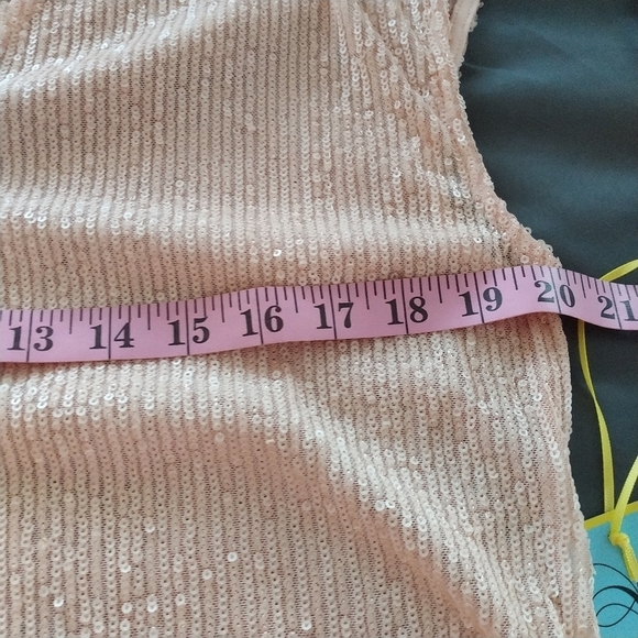 CeCe Blush Sequins V Neck Top M - Picture 11 of 12